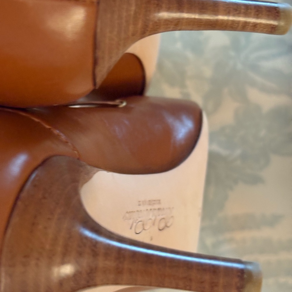 Brooks Brothers Tan Leather Heels - Picture 5 of 7
